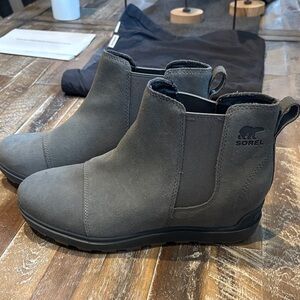 Sorel Charcoal Grey Slip-On Boots. Waterproof. Size 10